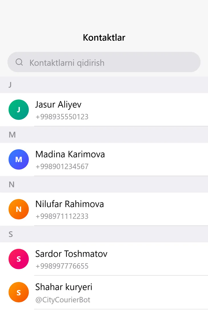 BotsGram kontaktlari: saqlangan odamlar va botlar alifbo ro‘yxatida, telefon raqamlari va username’lari bilan